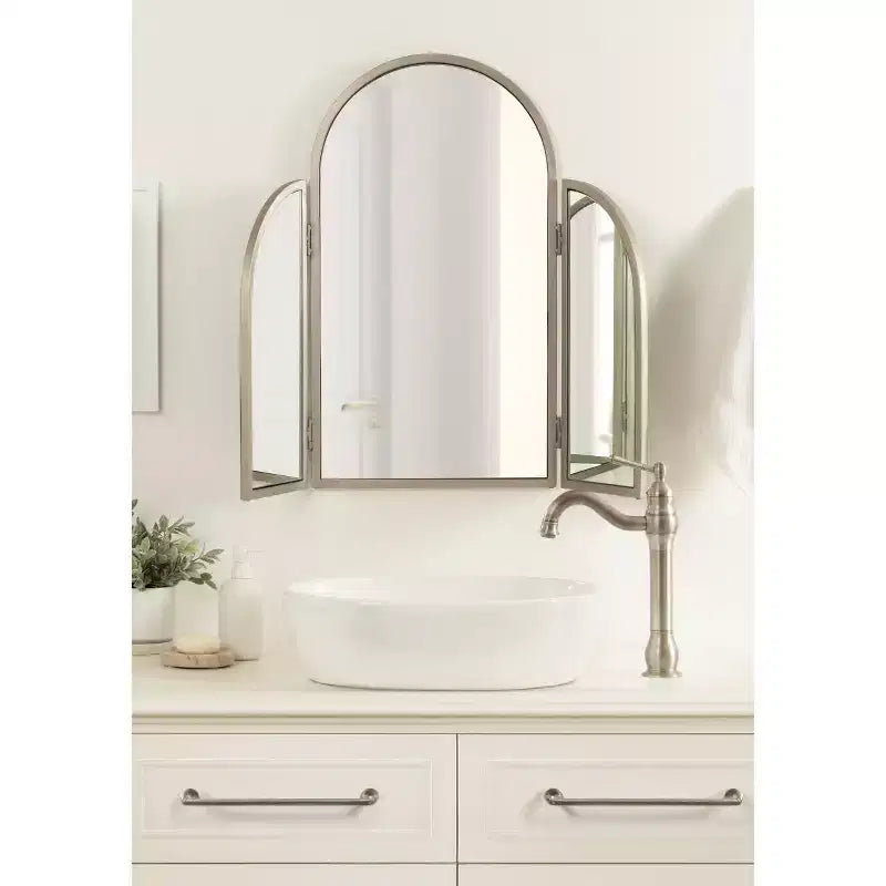 Kate and Laurel Amoli Tri-Fold Arch Metal Mirror, Silver, 28x28