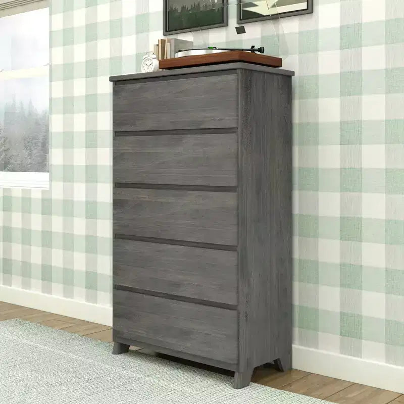 Max & Lily Dresser, 5 Storage Drawers Farmhouse Solid Wood Bedroom Dressers