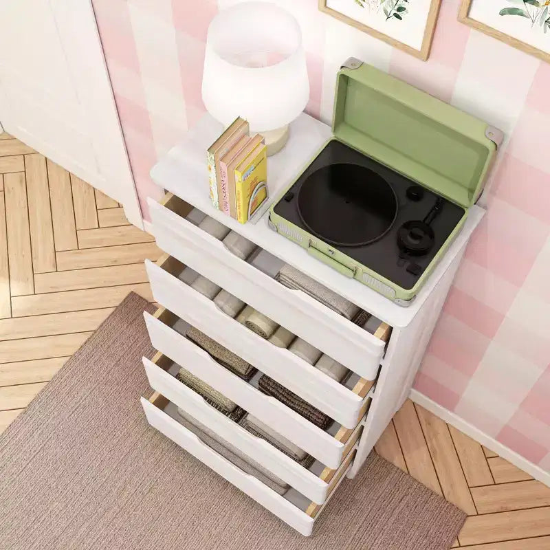 Max & Lily Dresser, 5 Storage Drawers Farmhouse Solid Wood Bedroom Dressers