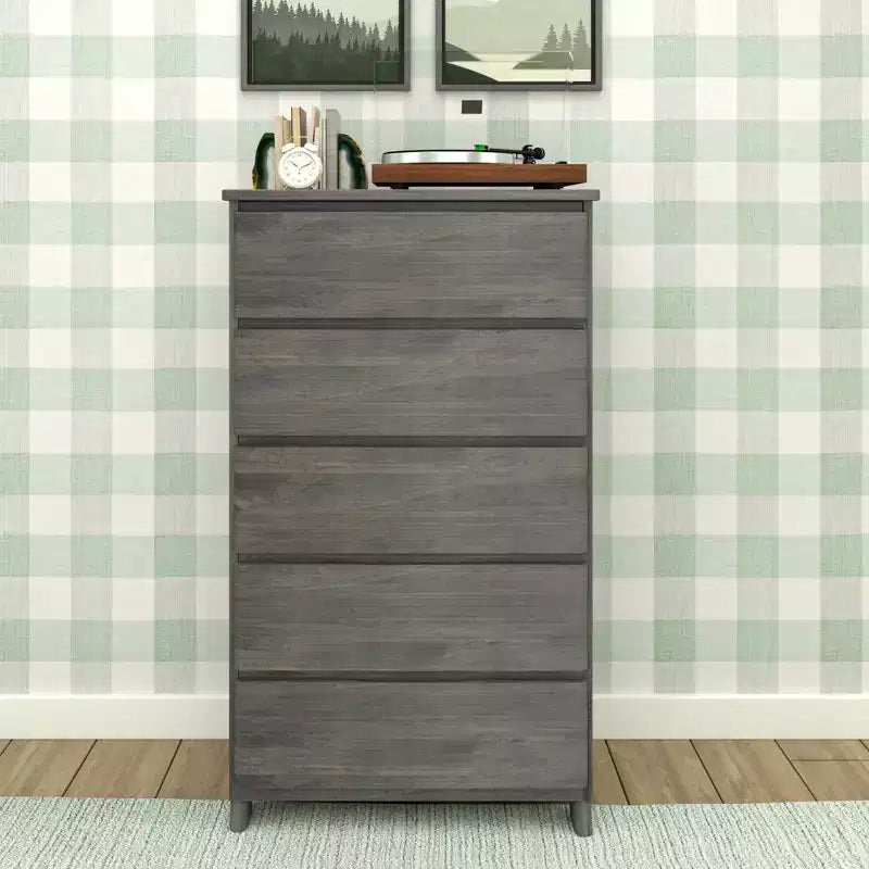 Max & Lily Dresser, 5 Storage Drawers Farmhouse Solid Wood Bedroom Dressers